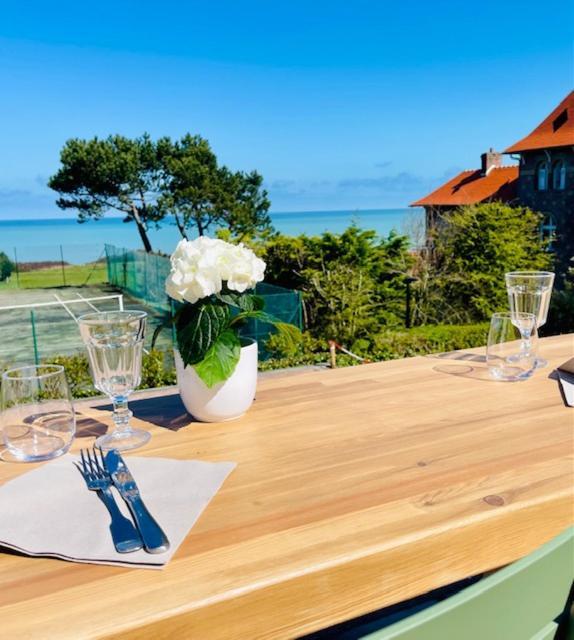 De La Terrasse Hotel 2*